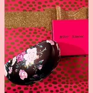 Betsey Johnson Eye Glass case - New never used